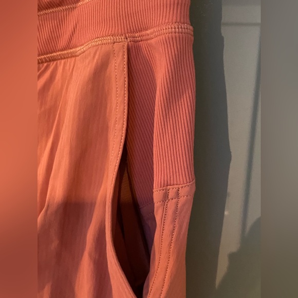 Lululemon Dance Studio Mid-rise Jogger Full Length.Color dark pink . Size 4. - Picture 6 of 10